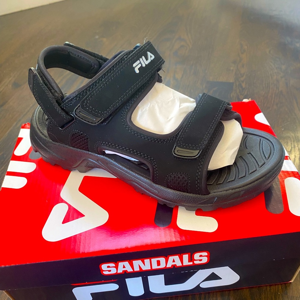 NEW Fila athletic sandals